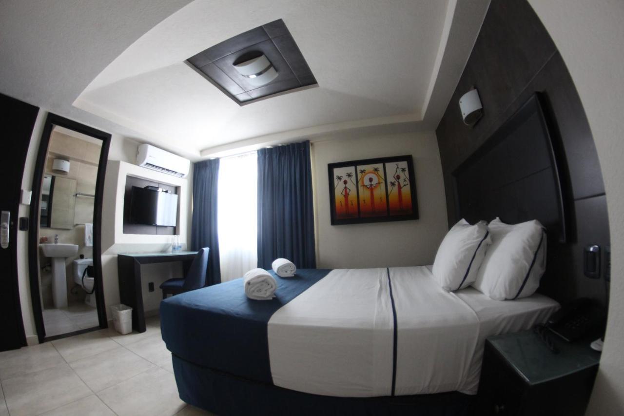 Hotel Portonovo Plaza Malecon Puerto Vallarta Esterno foto